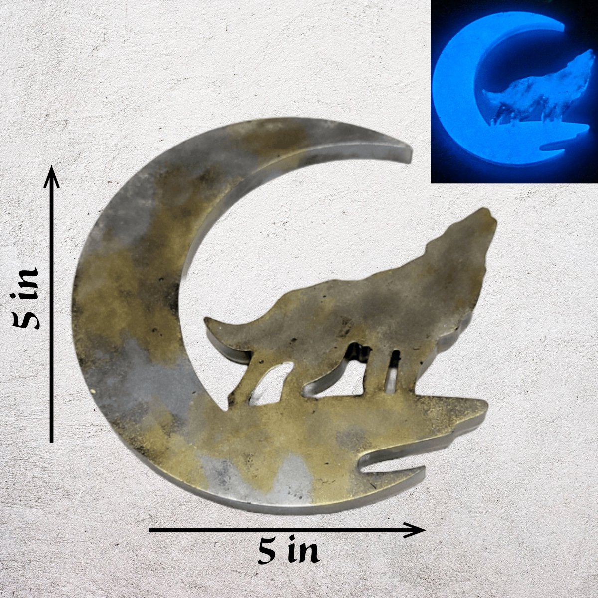 Resin Wolf Wall hanging Glow in the Dark