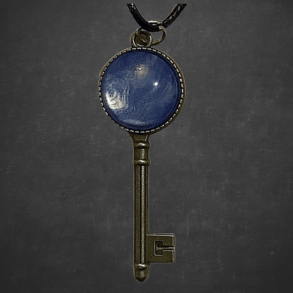 Key pendant necklace