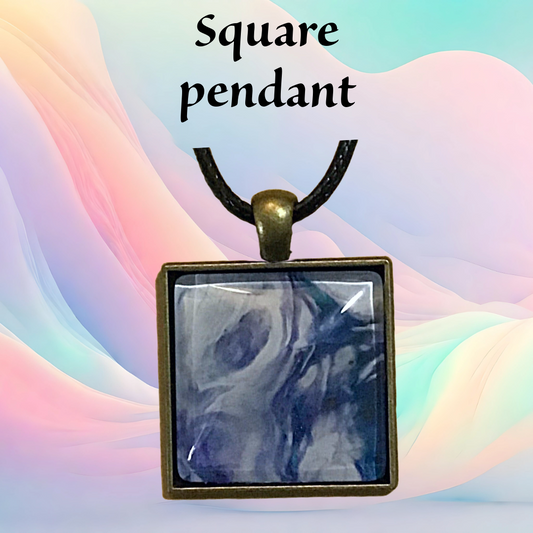 Square pendant necklace